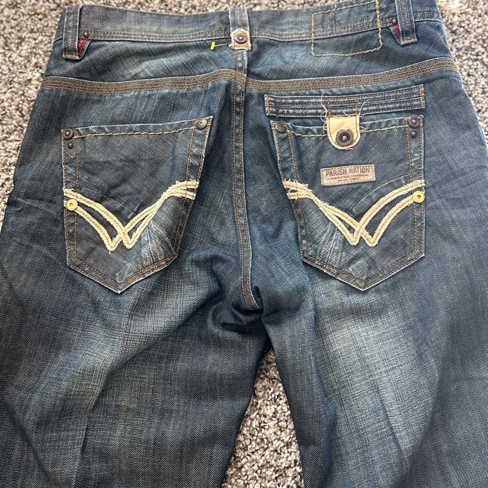 Aris Blue Relaxed Jeans with Vintage Stitching